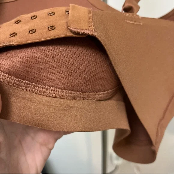 Nike Alate Minimalist Light Support Brown Padded Sports Bra XS Cup F-G Dri-FIT - Picture 9 of 13